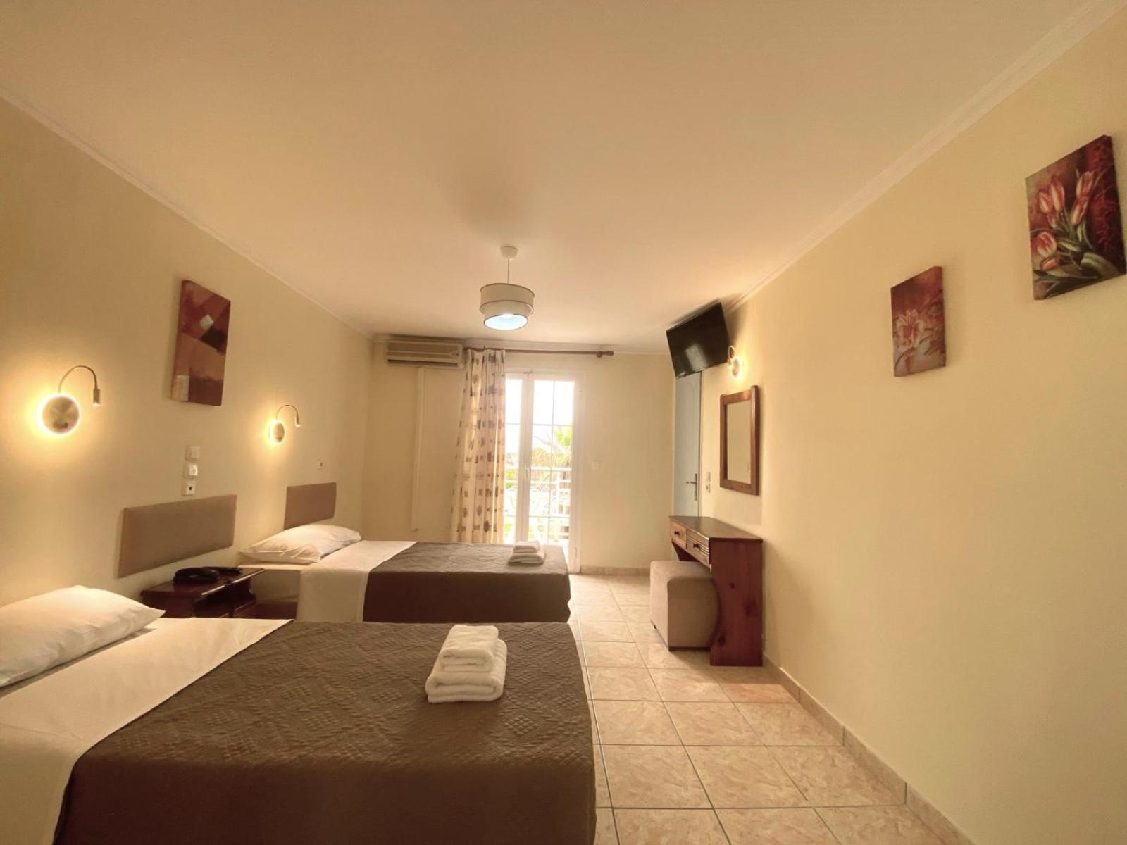 Hotel Holidays