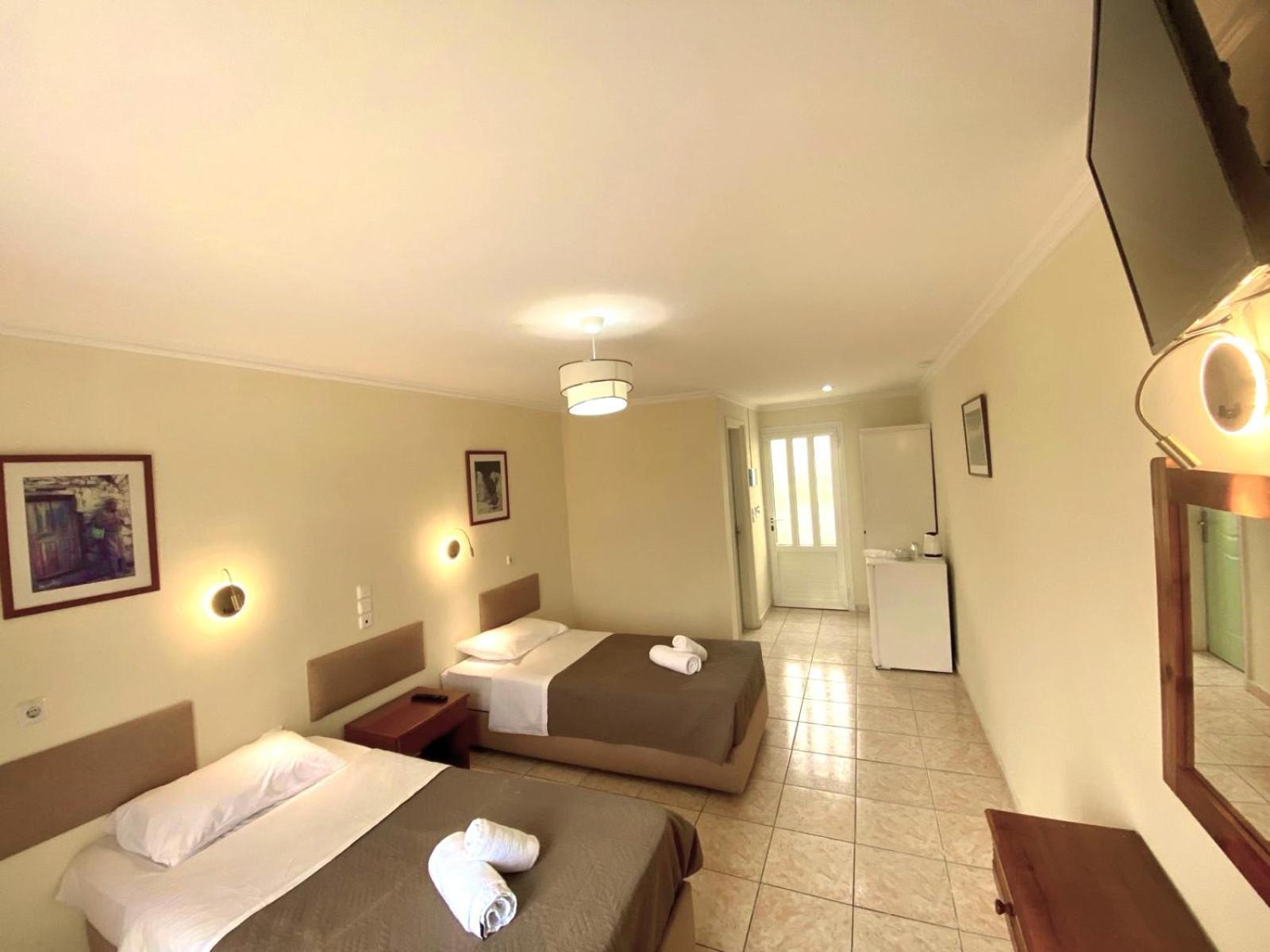 Holidays Hotel 2*